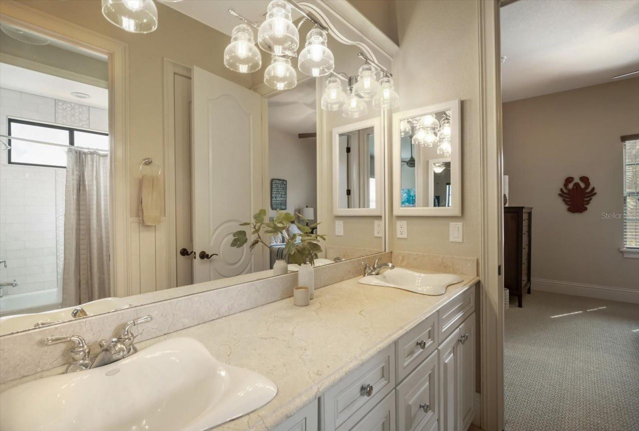 16220 Ternglade Drive, Lithia, FL 33547 Photo