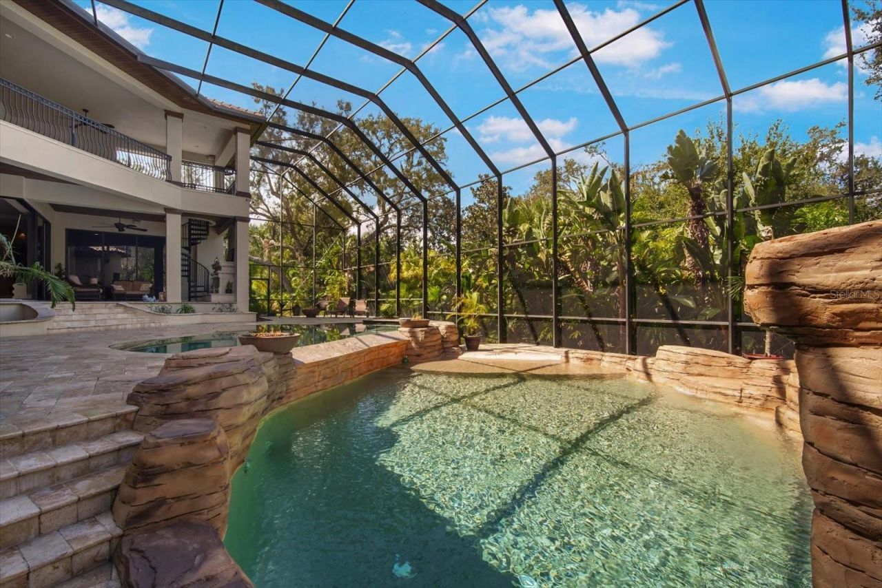 16220 Ternglade Drive, Lithia, FL 33547 Photo