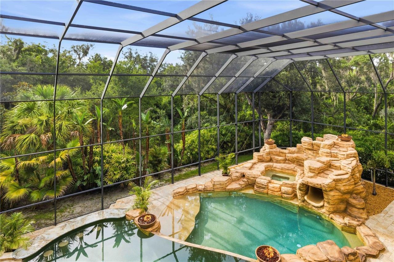 16220 Ternglade Drive, Lithia, FL 33547 Photo