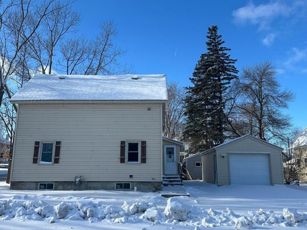 700 Sinclair Lewis Avenue, Sauk Centre, MN 56378