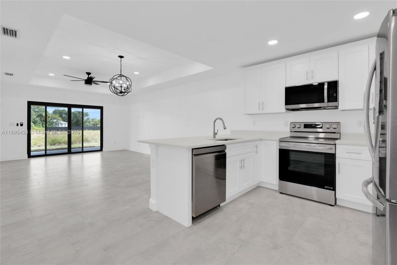 2508 Park Rd, Lehigh Acres, FL 33971 Photo