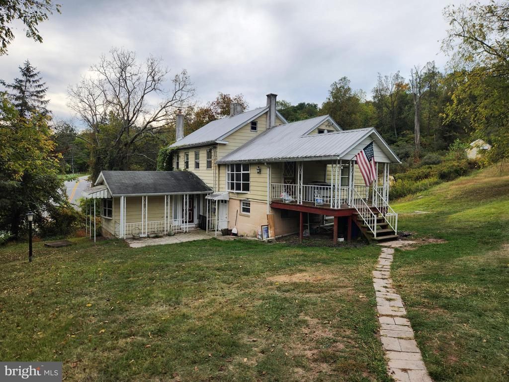 719 PLEASANT VIEW ROAD, LEWISBERRY, PA 17339