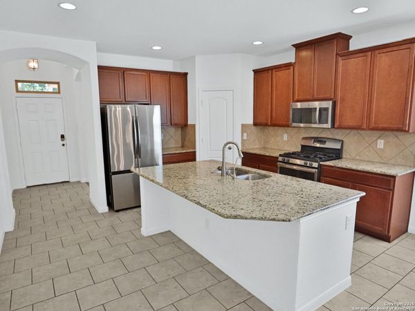 8443 Meadow Plains, San Antonio, TX 78254