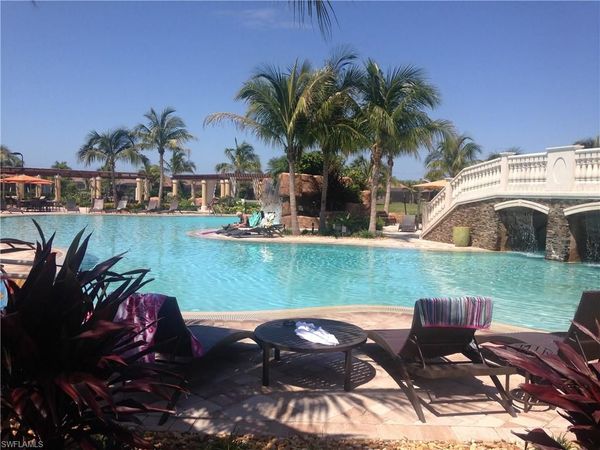 9719 Acqua CT, Unit 238, NAPLES, FL 34113