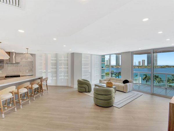 3370 Hidden Bay Dr, Unit 812, Aventura, FL 33180