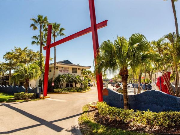 8320 SW 65th Ave, Unit J10A, Miami, FL 33143