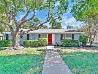 911 Fairway Road Woodway, TX 76712