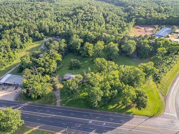 1858 S Dickinson Drive, Rusk, TX 75785