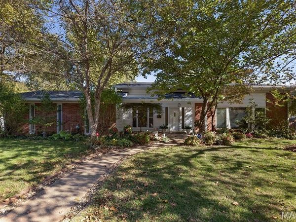 69 Country Club Acres, Belleville, IL 62223