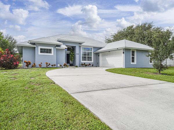 1538 SW Abacus Avenue, Port St. Lucie, FL 34953