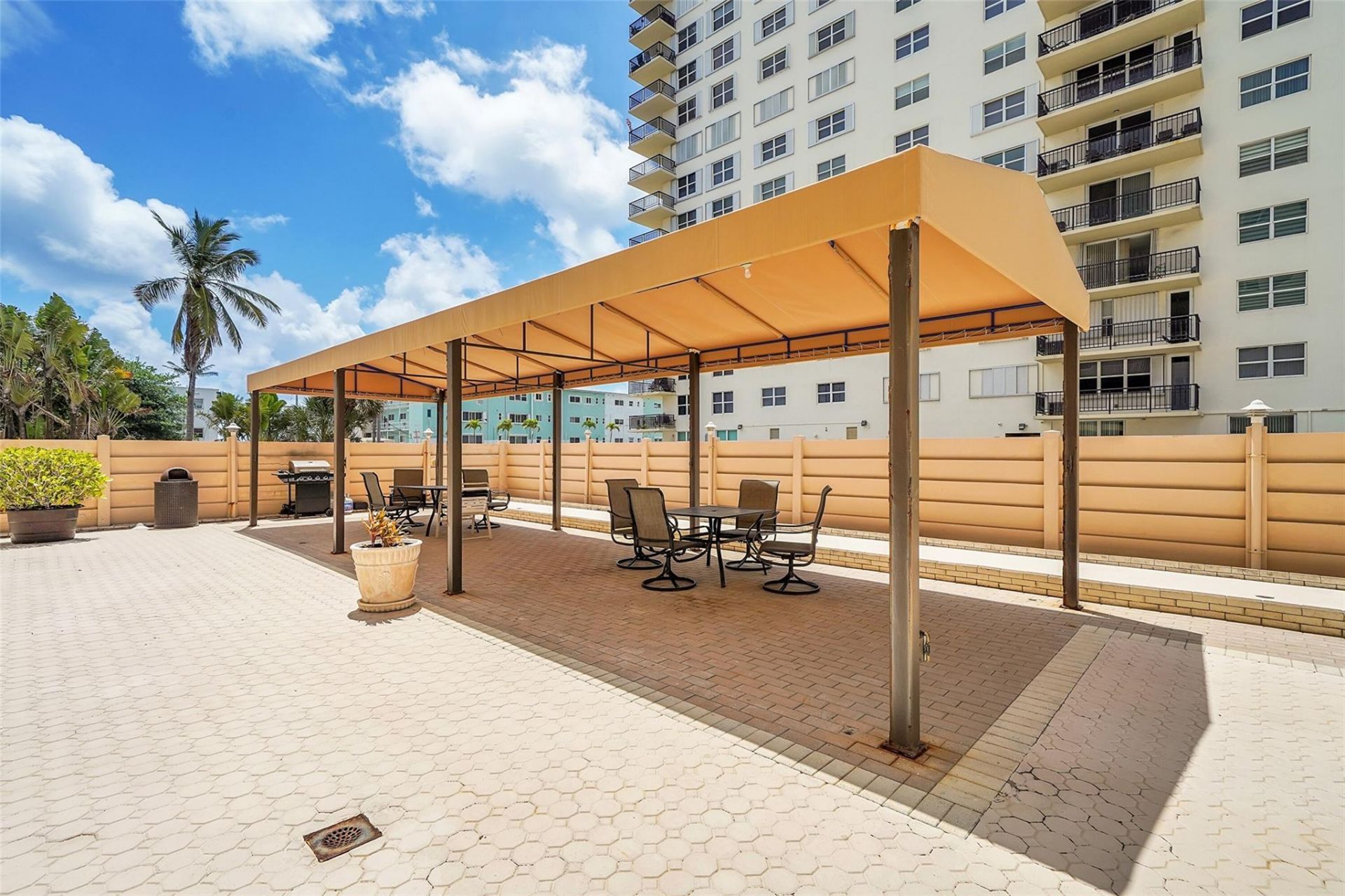 1401 S Ocean Drive, Unit 204, Hollywood, FL 33019 Photo