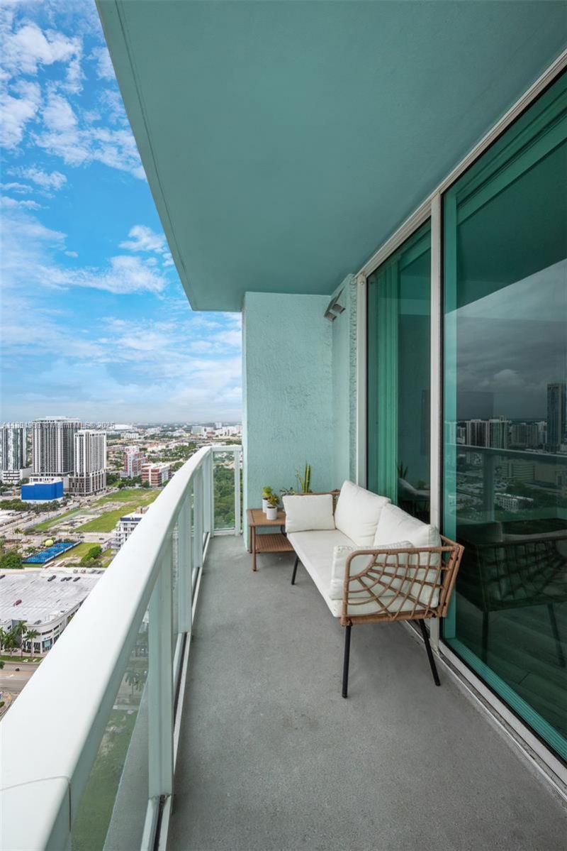 1900 N Bayshore Dr, Unit 4019, Miami, FL 33132 Photo