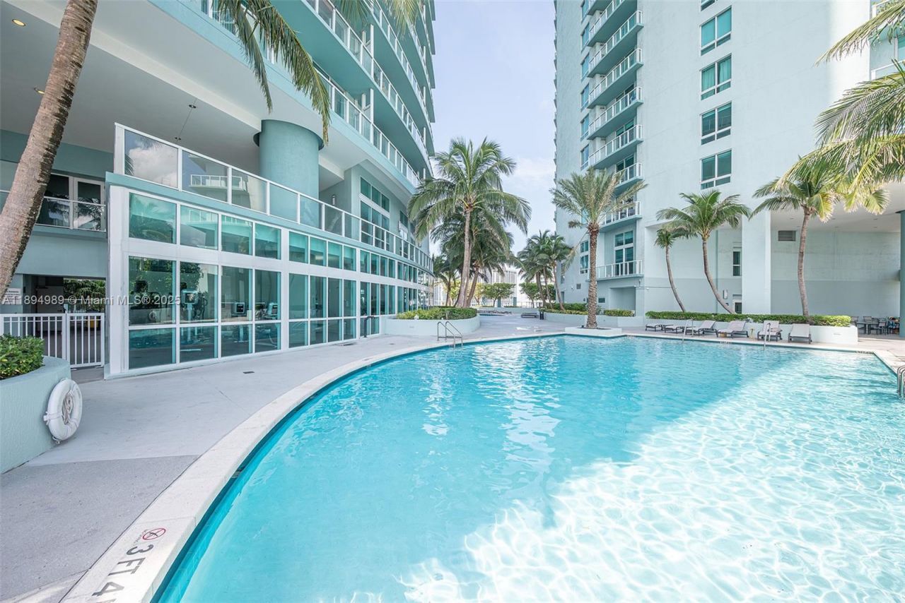 1900 N Bayshore Dr, Unit 4019, Miami, FL 33132 Photo