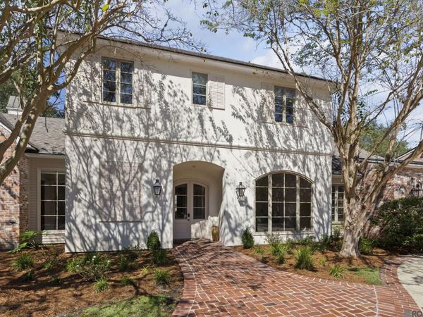 837 Myrtle View Dr, Baton Rouge, LA 70810