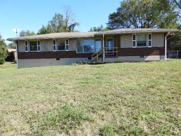 2501 Western Hills Dr, Nashville, TN 37214