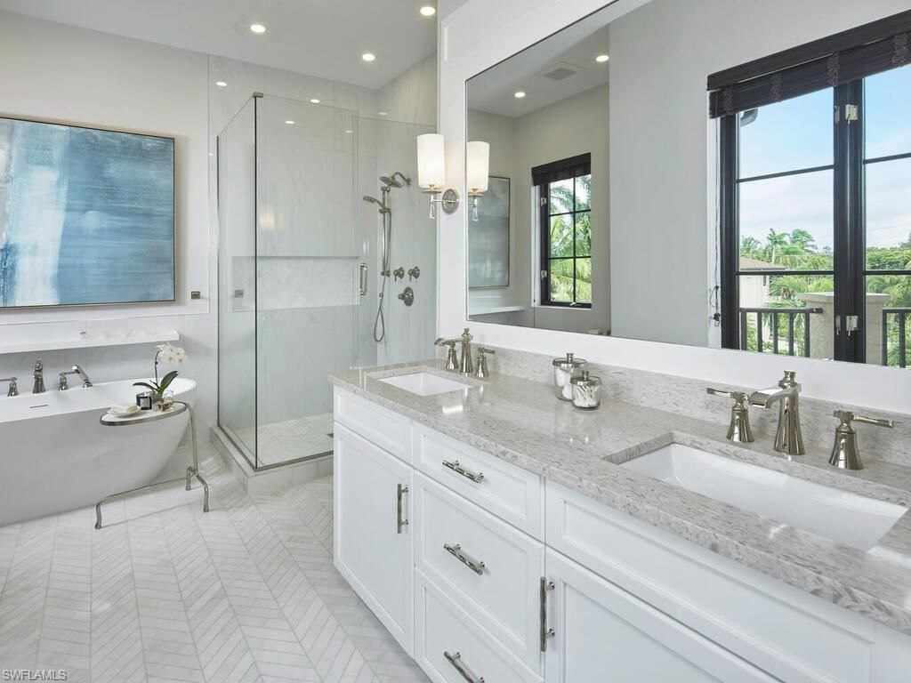 692 10th Ave S, Naples, FL 34102 Photo