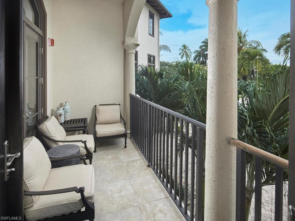 692 10th Ave S, Naples, FL 34102 Photo