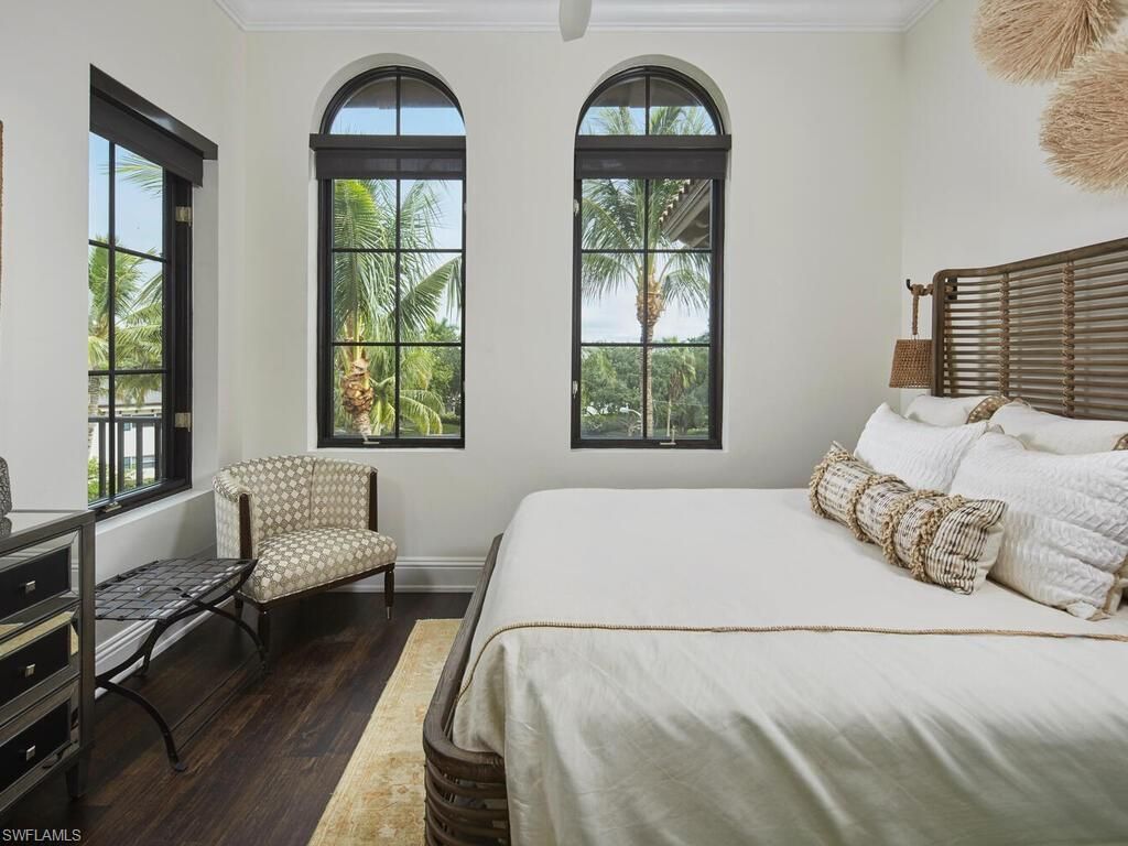 692 10th Ave S, Naples, FL 34102 Photo