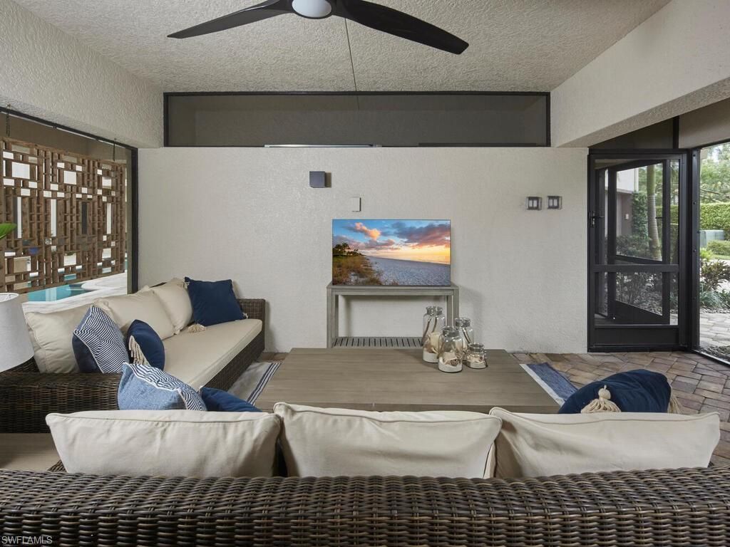 692 10th Ave S, Naples, FL 34102 Photo