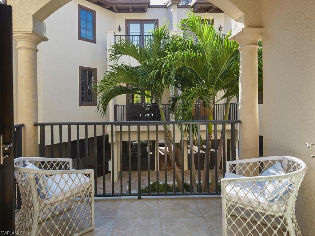 692 10th Ave S, Naples, FL 34102 Photo