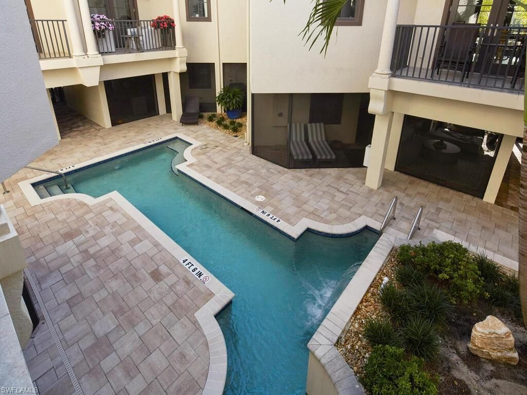 692 10th Ave S, Naples, FL 34102 Photo