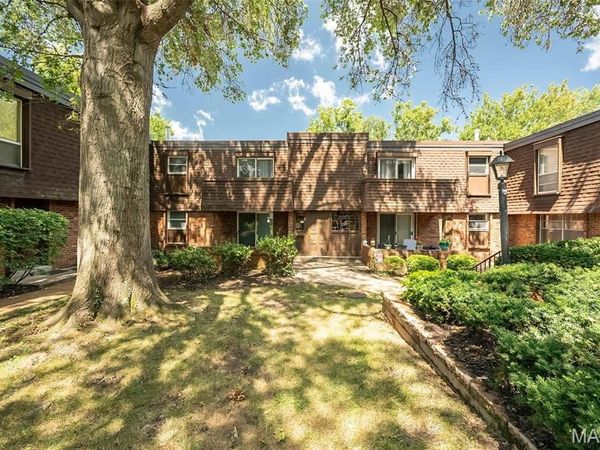 13579 Coliseum Drive, Unit G, Chesterfield, MO 63017