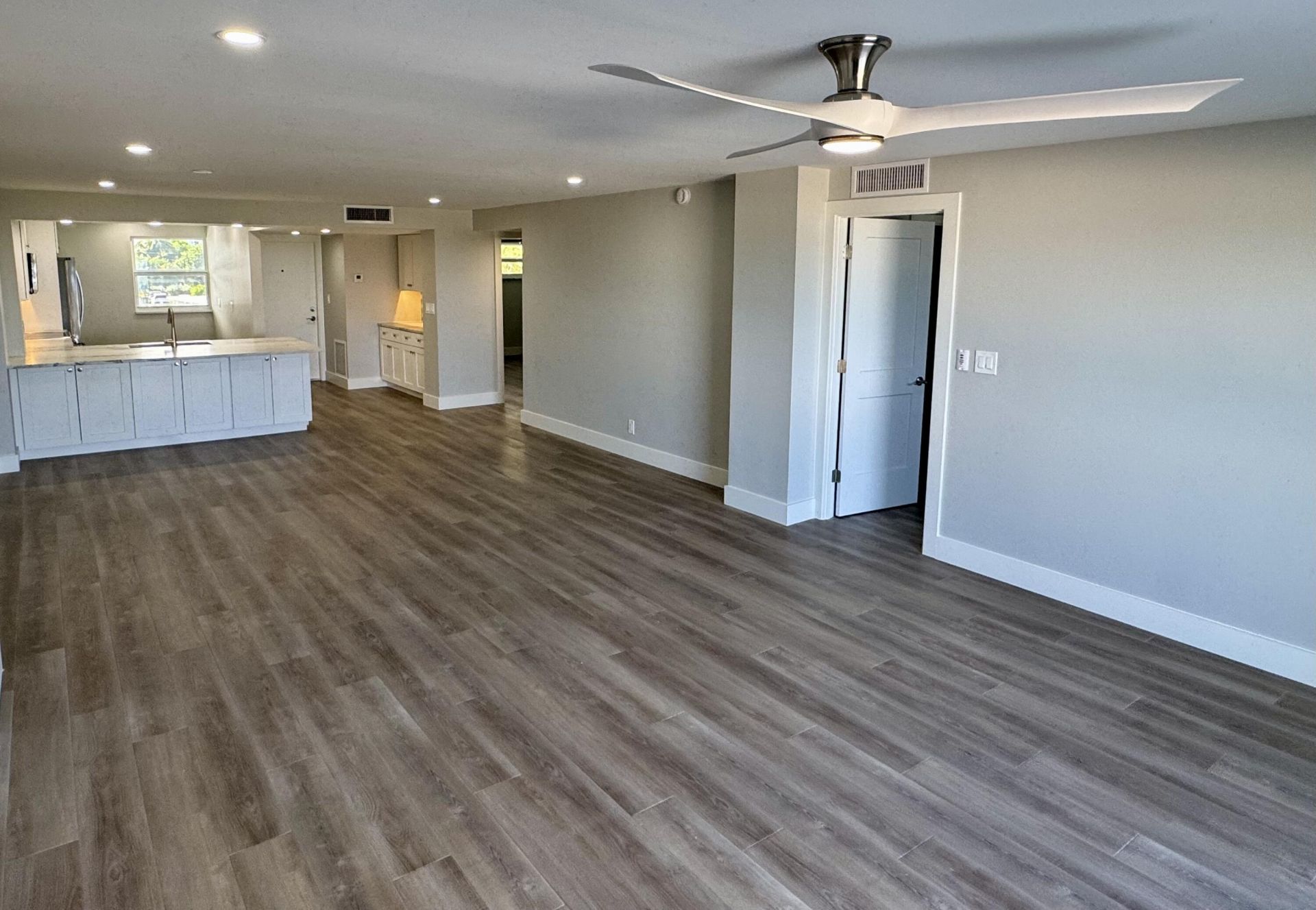 1012 N Ocean Boulevard, Unit 202, Pompano Beach, FL 33062 Photo