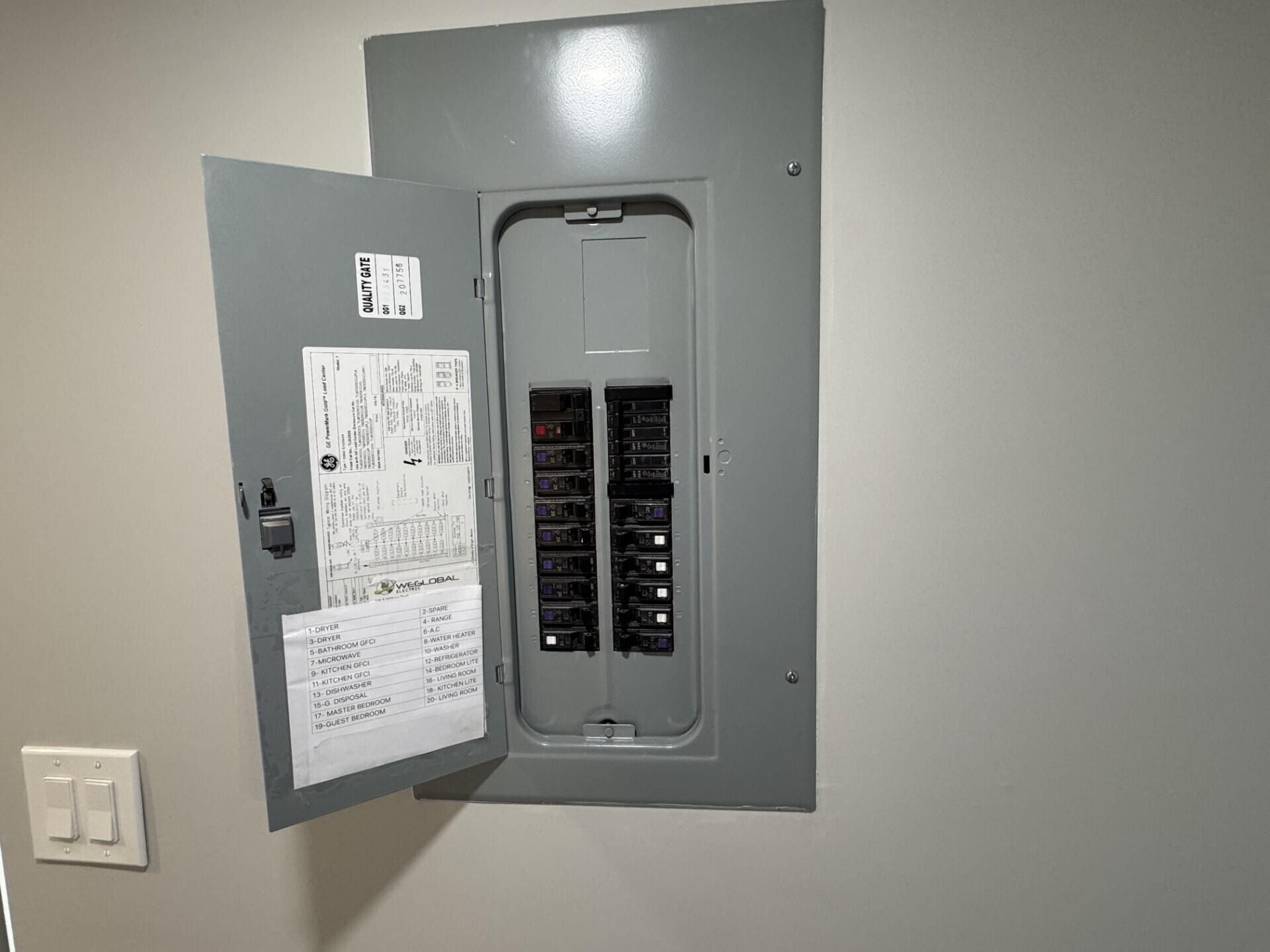 1012 N Ocean Boulevard, Unit 202, Pompano Beach, FL 33062 Photo