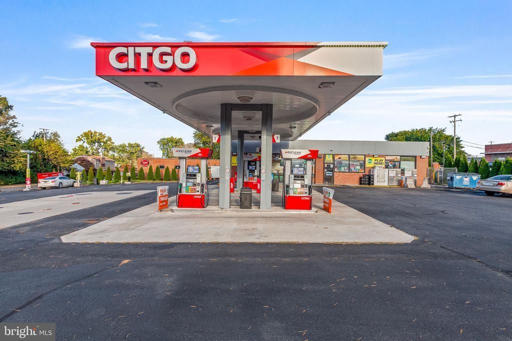 741 N CEDAR CREST BOULEVARD, ALLENTOWN, PA 18104