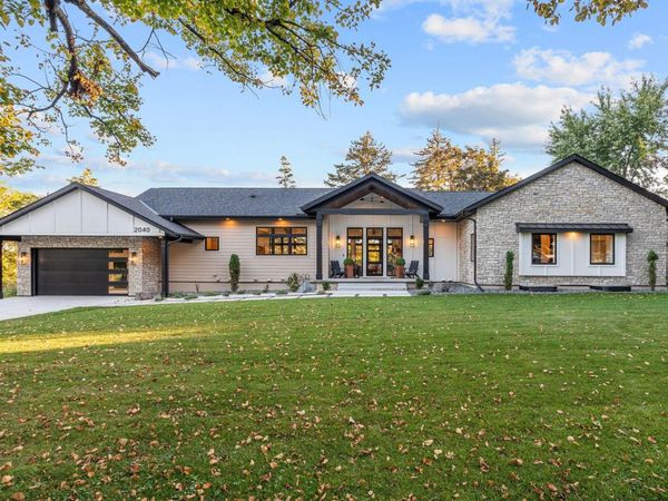 2040 Edgcumbe Road, Saint Paul, MN 55116