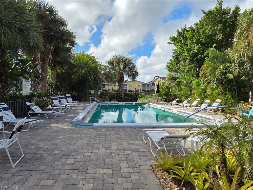 8135 Country Rd, Unit 206, Fort Myers, FL 33919 Photo
