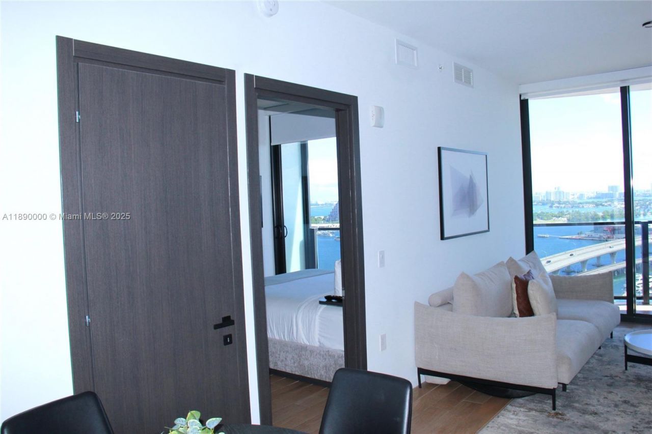 398 NE 5th St, Unit 3310, Miami, FL 33132 Photo