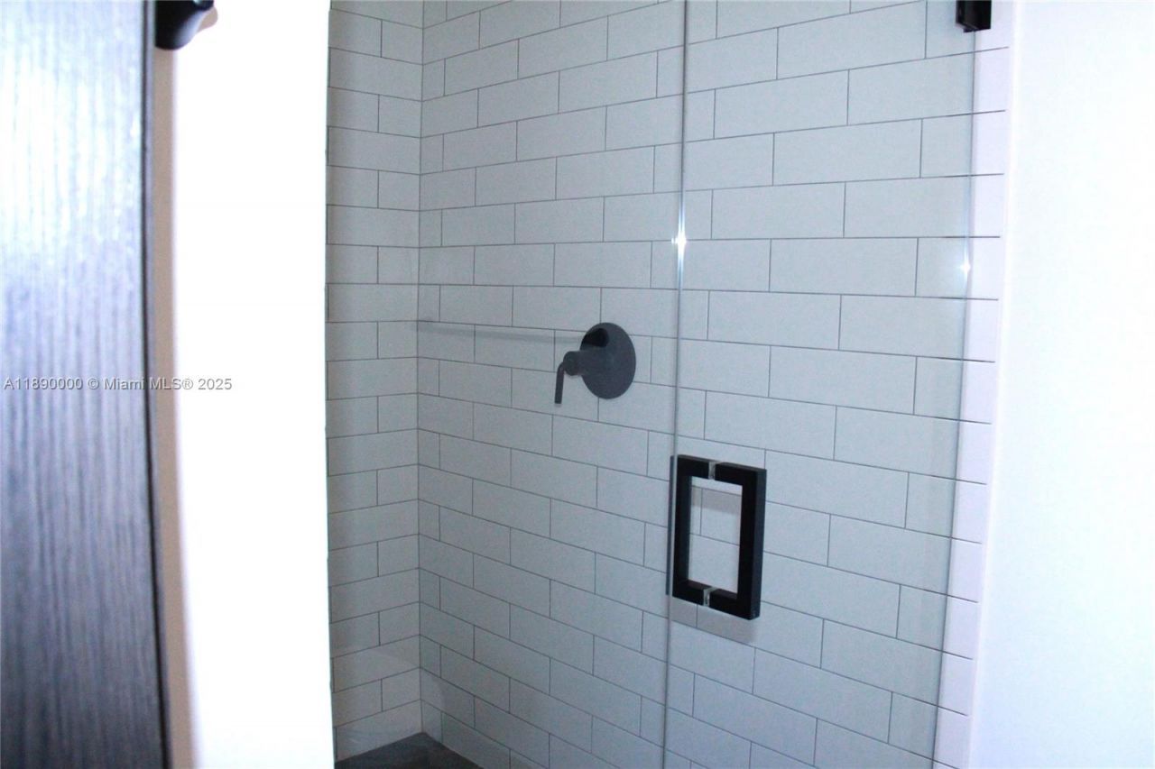 398 NE 5th St, Unit 3310, Miami, FL 33132 Photo