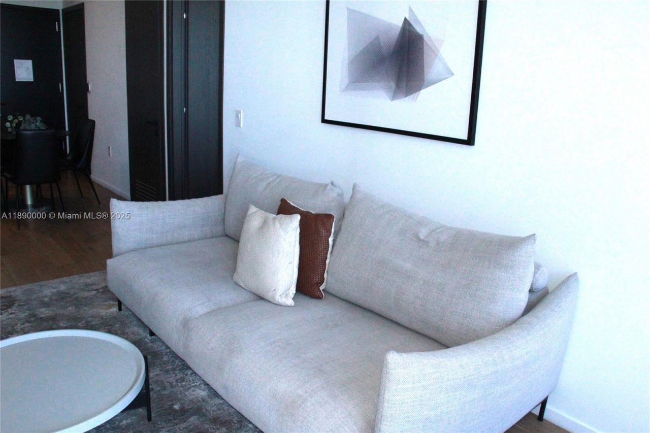 398 NE 5th St, Unit 3310, Miami, FL 33132 Photo