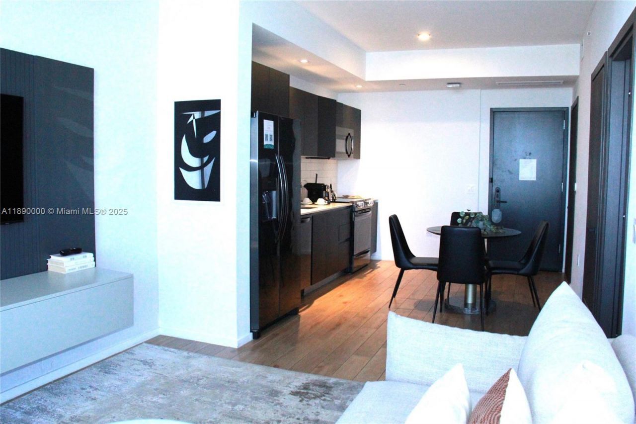 398 NE 5th St, Unit 3310, Miami, FL 33132 Photo