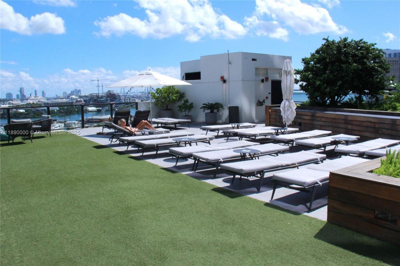 398 NE 5th St, Unit 3310, Miami, FL 33132 Photo