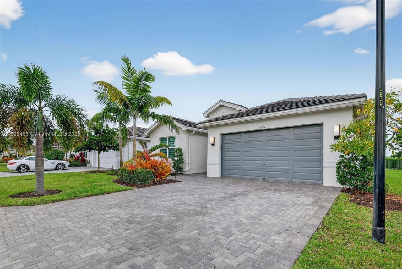 12019 SW Seahorse Springs Ter, Port Saint Lucie, FL 34987 Photo