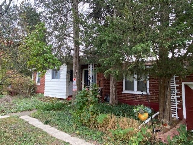 1994 N 2753rd Road, Ottawa, IL 61350