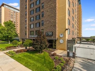 700 E 8th Street, Unit 12J, Kansas City, MO 64106