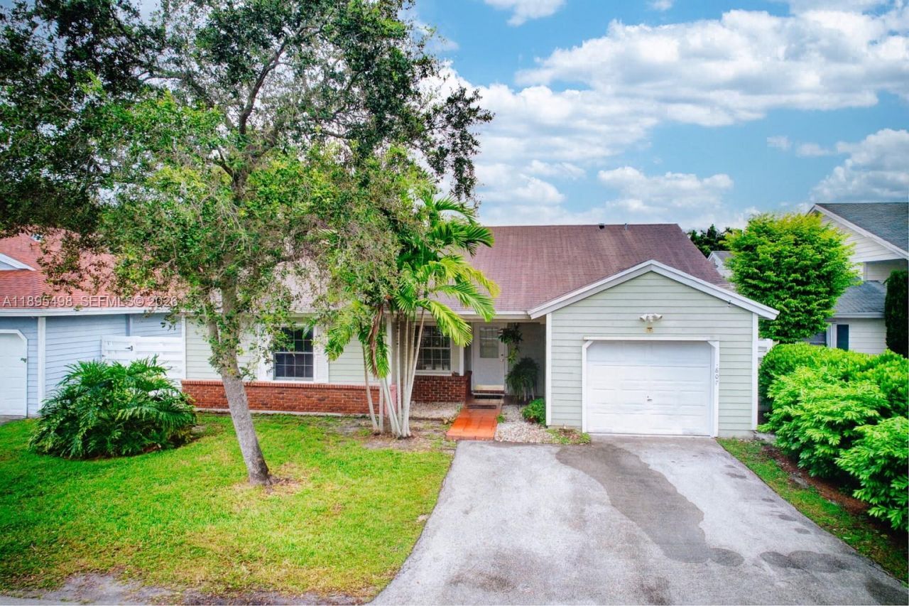 14807 SW 140th Ct, Miami, FL 33186 Photo