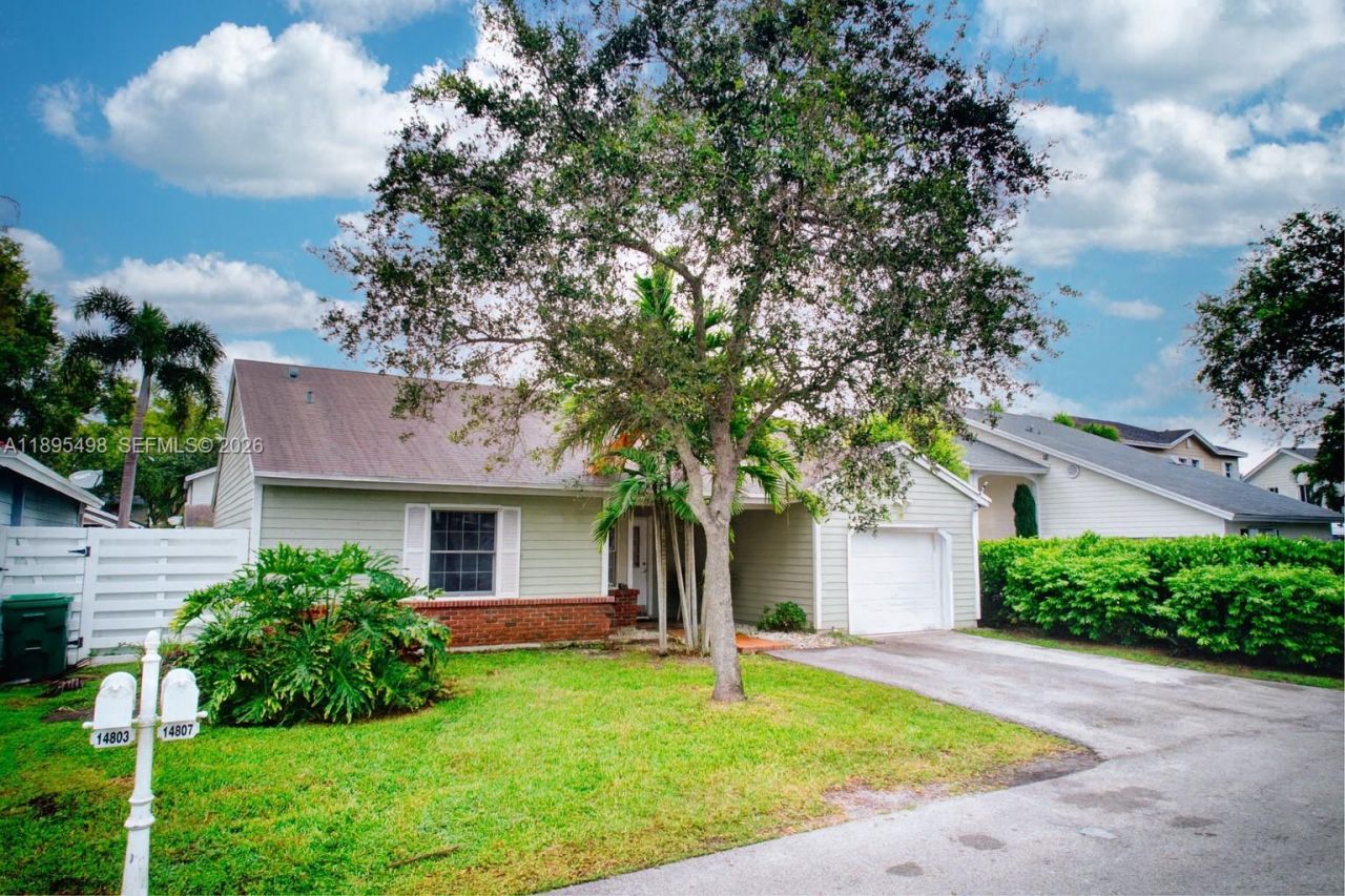 14807 SW 140th Ct, Miami, FL 33186 Photo