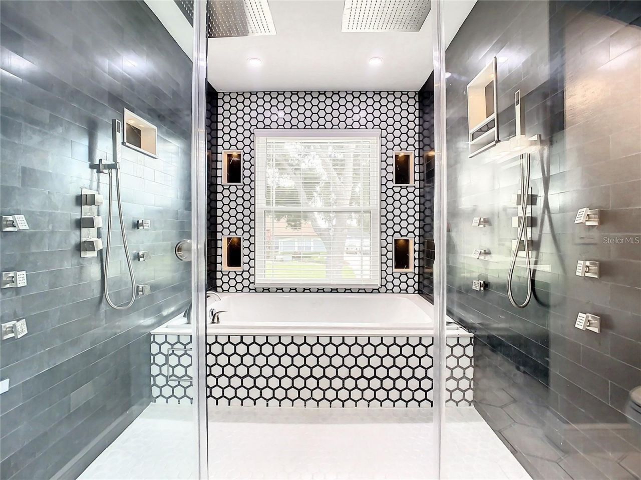 2253 Malachite Drive, Lakeland, FL 33810 Photo