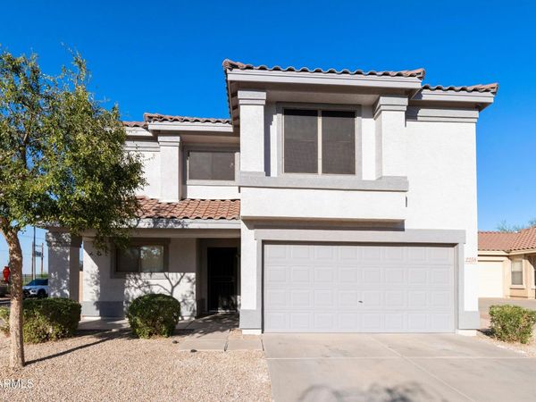2258 E GLENEAGLE Drive, Chandler, AZ 85249
