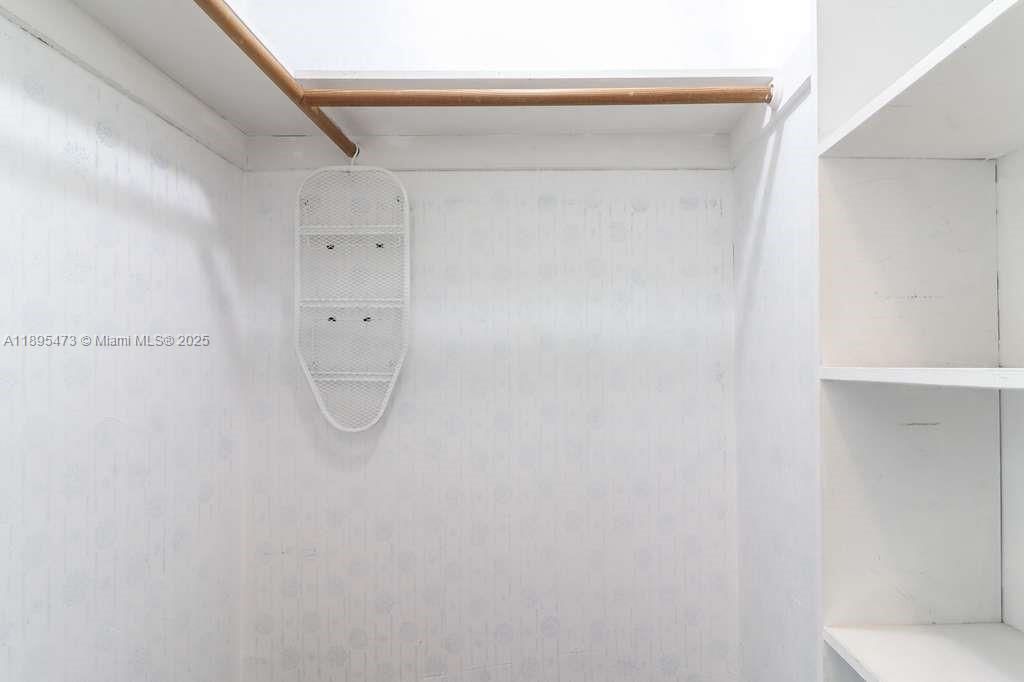 1351 NE Miami Gardens Dr, Unit 1001E, Miami, FL 33179 Photo