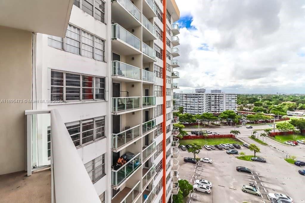 1351 NE Miami Gardens Dr, Unit 1001E, Miami, FL 33179 Photo