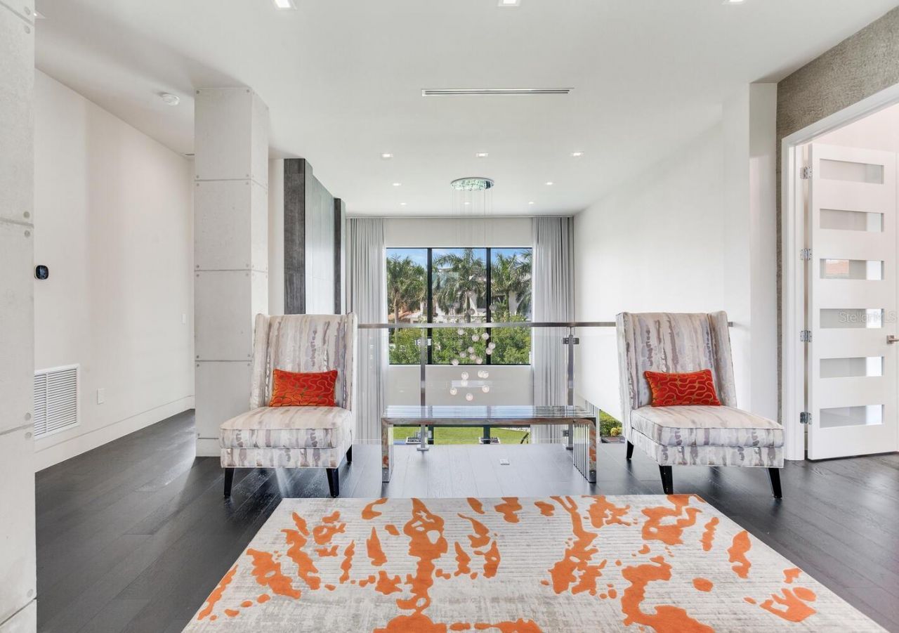 5131 W Neptune Way, Tampa, FL 33609 Photo