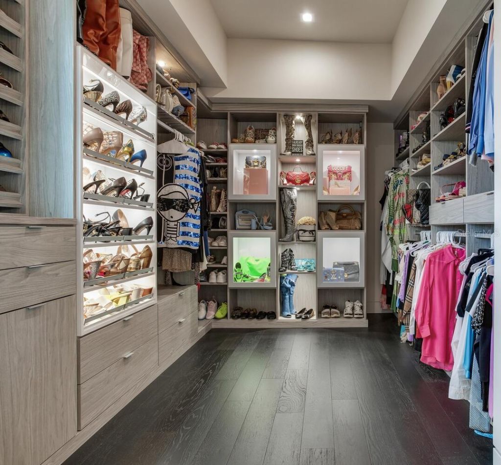 5131 W Neptune Way, Tampa, FL 33609 Photo