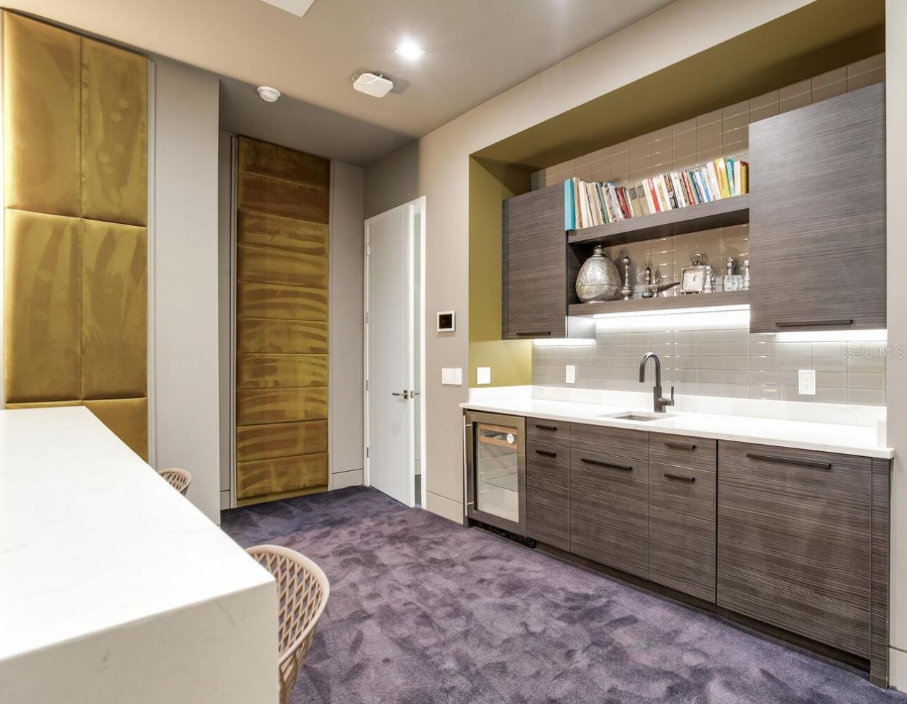 5131 W Neptune Way, Tampa, FL 33609 Photo