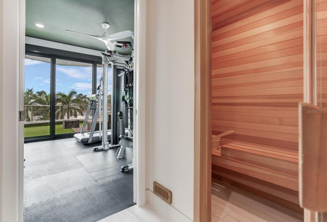 5131 W Neptune Way, Tampa, FL 33609 Photo