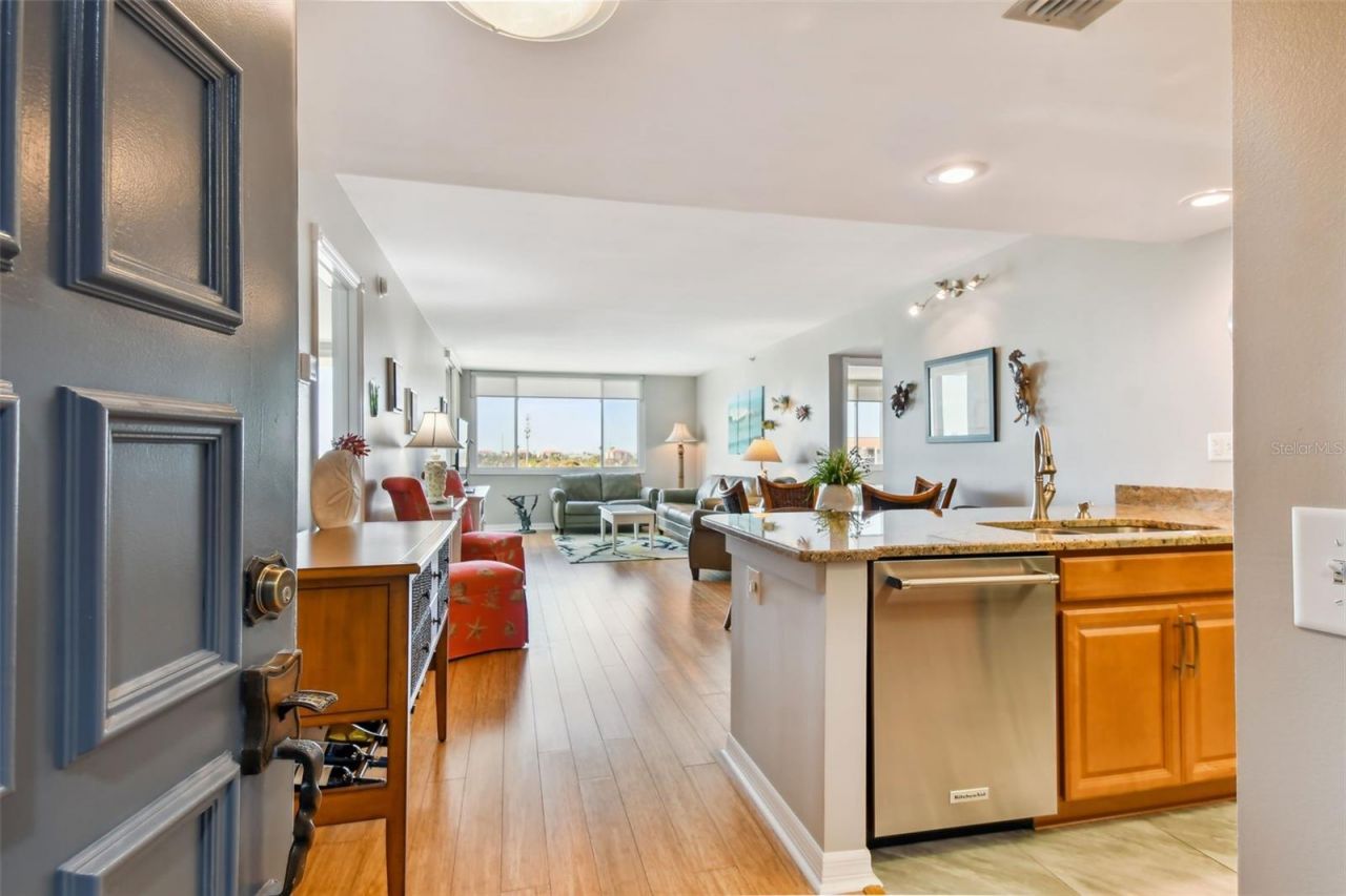 6372 Palma Del Mar Boulevard S, Unit 605, Saint Petersburg, FL 33715 Photo